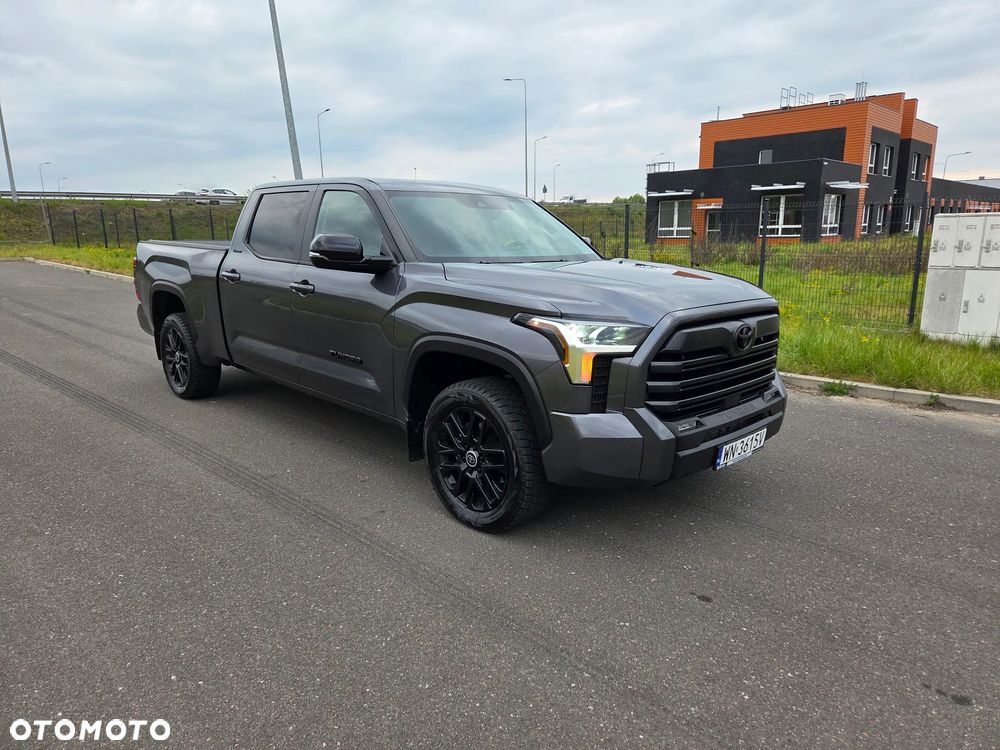 Toyota Tundra - 1