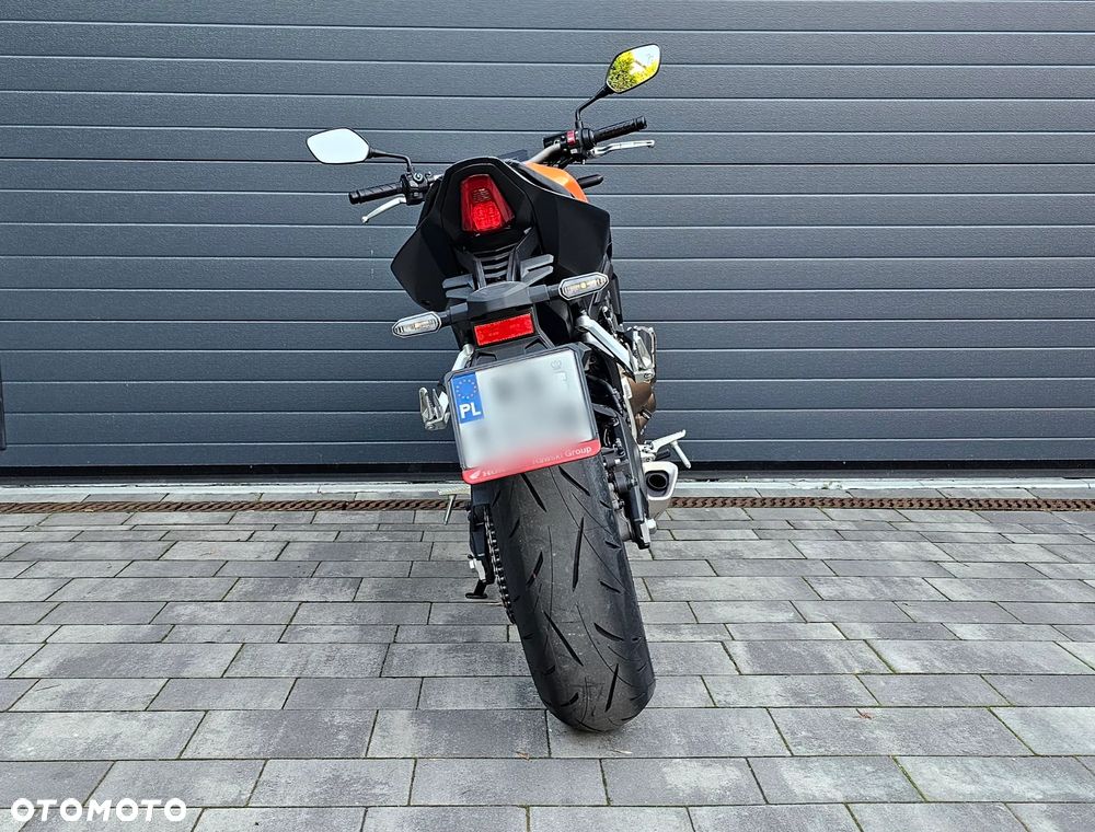 Honda CB - 8