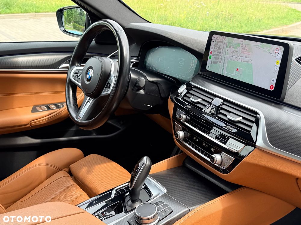 BMW Seria 5 530i xDrive M Sport sport - 29