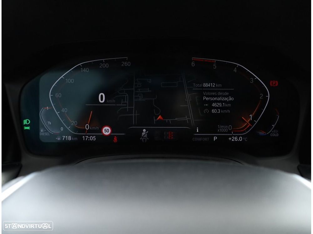 BMW 318 d Touring Line Sport Auto - 38