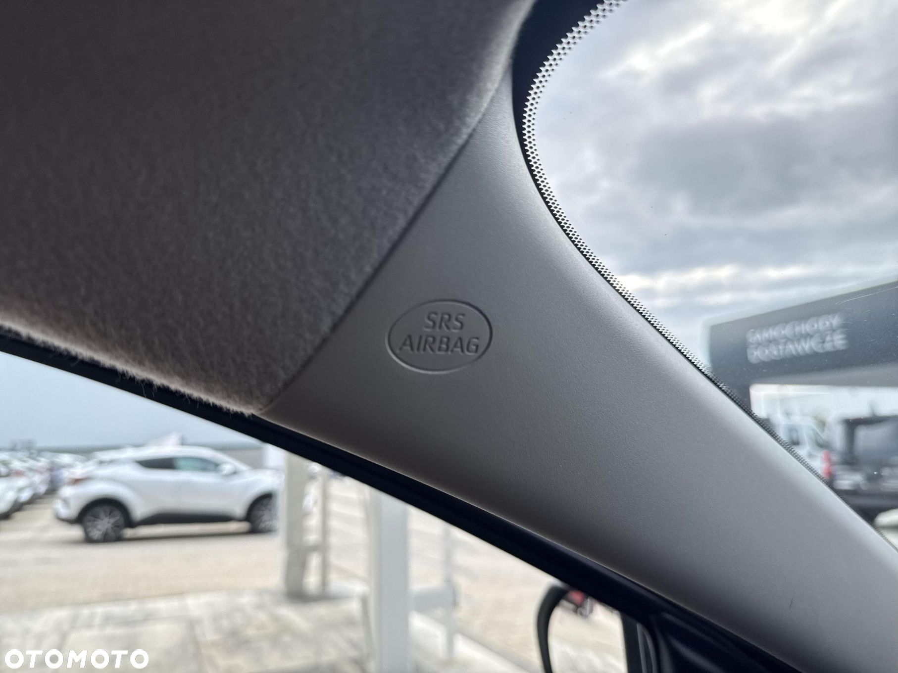 Toyota Yaris Hybrid 1.5 Comfort - 24