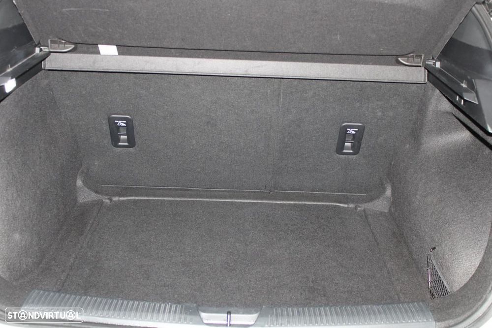 MG MG4 51 kWh Standard - 8