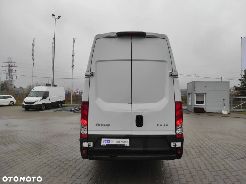Iveco DAILY 35S15 - 7