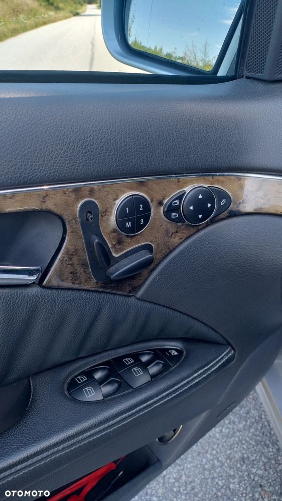 Mercedes-Benz Klasa E 320 CDI Avantgarde - 34