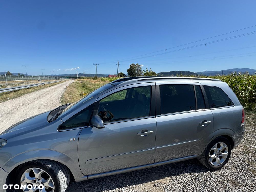 Opel Zafira 1.9 CDTI Cosmo - 2