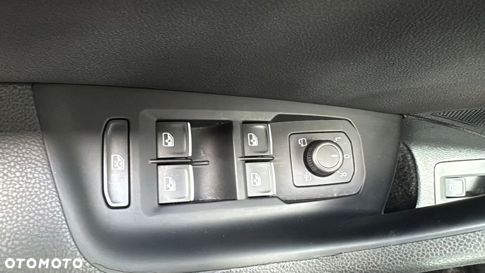 Volkswagen Passat 2.0 TDI BMT Highline DSG - 35
