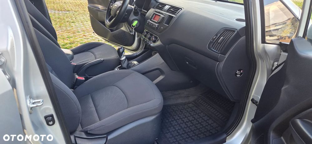 Kia Rio 1.4 M - 30