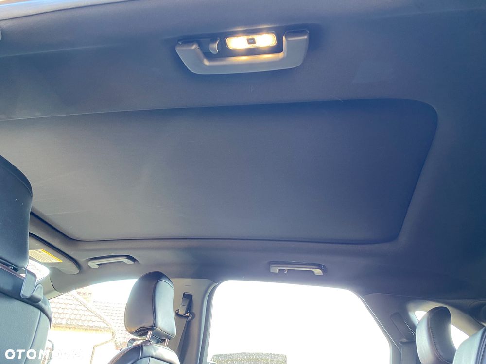 Ford Edge 2.0 EcoBlue Twin-Turbo 4WD Titanium - 37