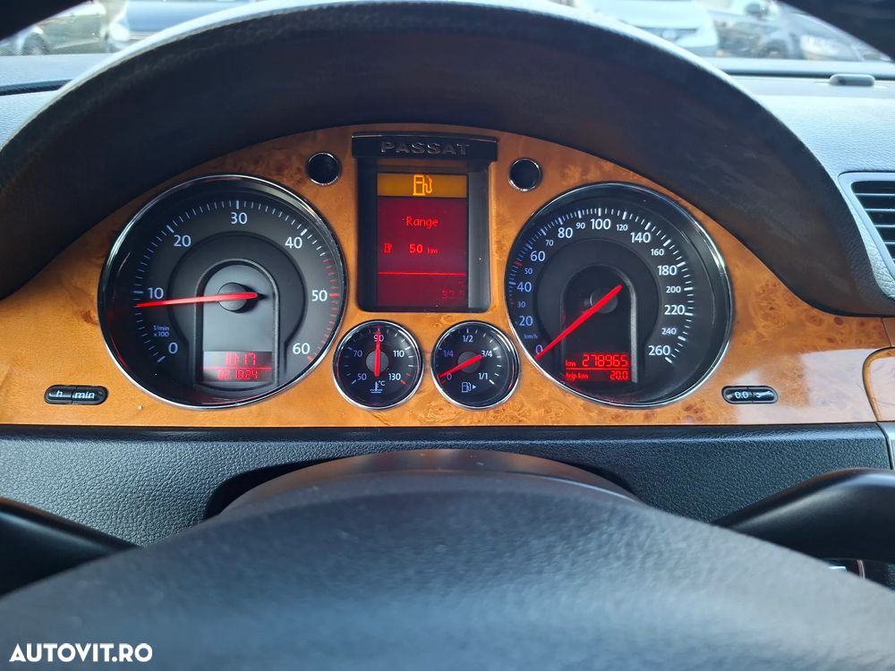 Volkswagen Passat - 18