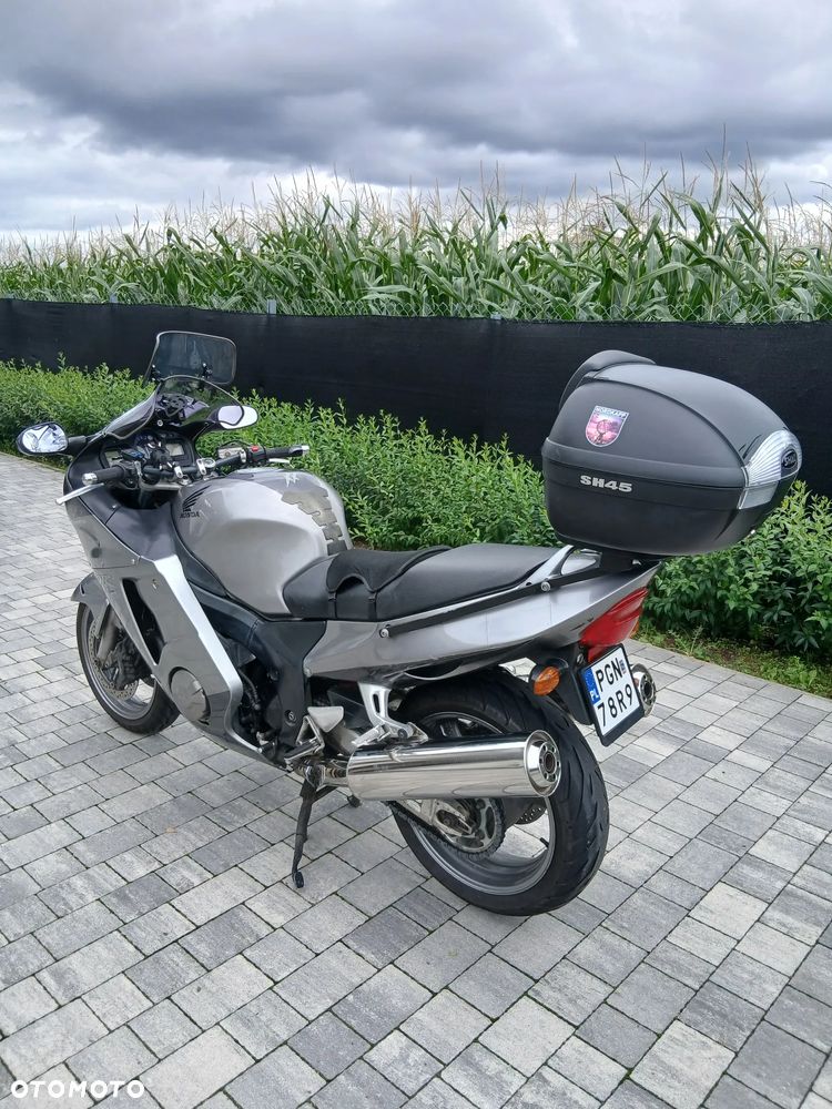 Honda CBR - 3