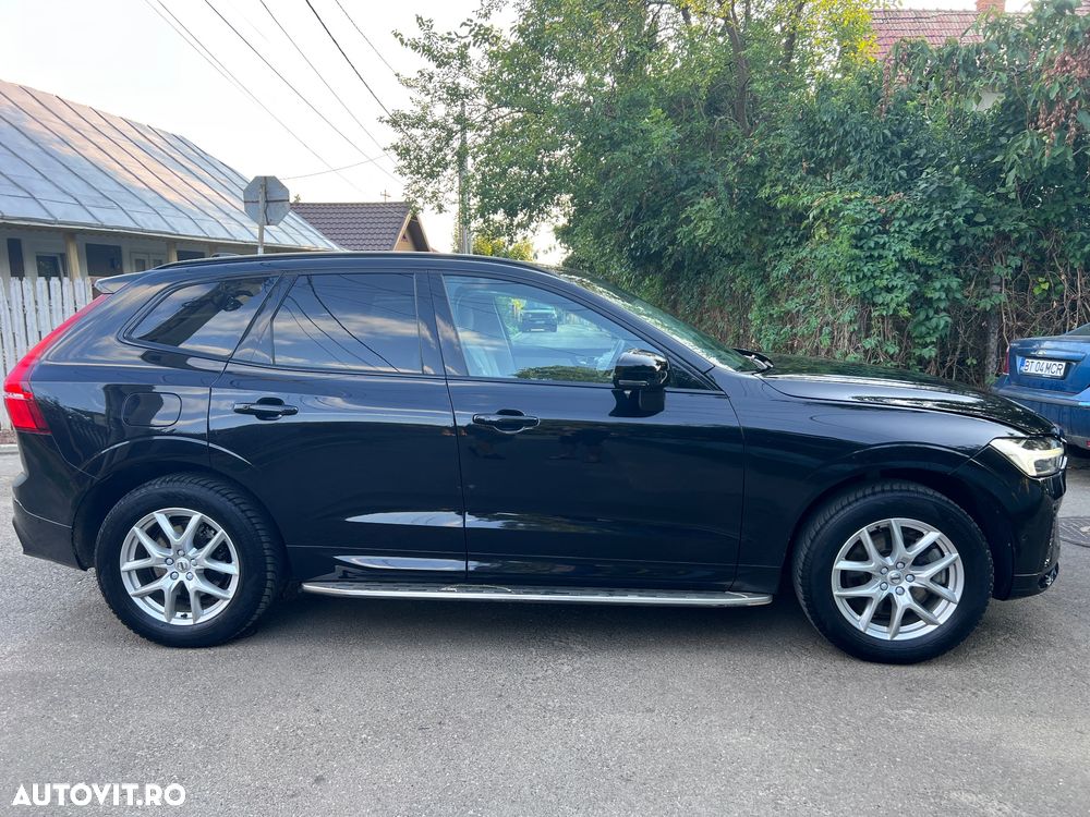 Volvo XC 60 B4 MHEV AT AWD Ultimate Dark - 12