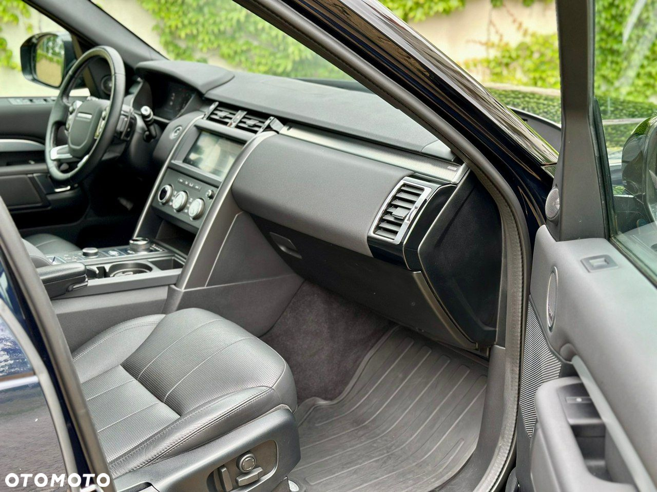 Land Rover Discovery 2.0 Si4 HSE Luxury - 8