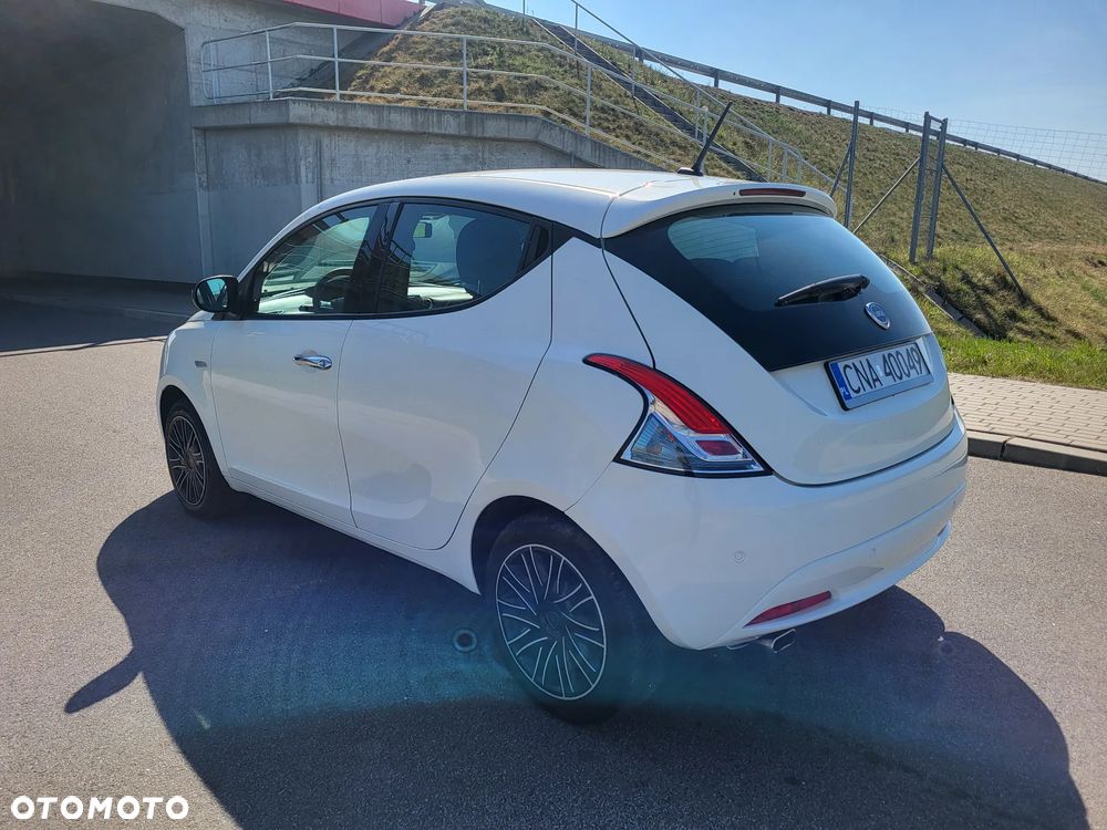 Lancia Ypsilon 1.2 8V Platinum S&S EU6 - 6