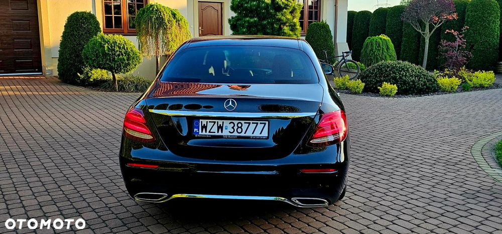 Mercedes-Benz Klasa E 220 d 9G-TRONIC - 3