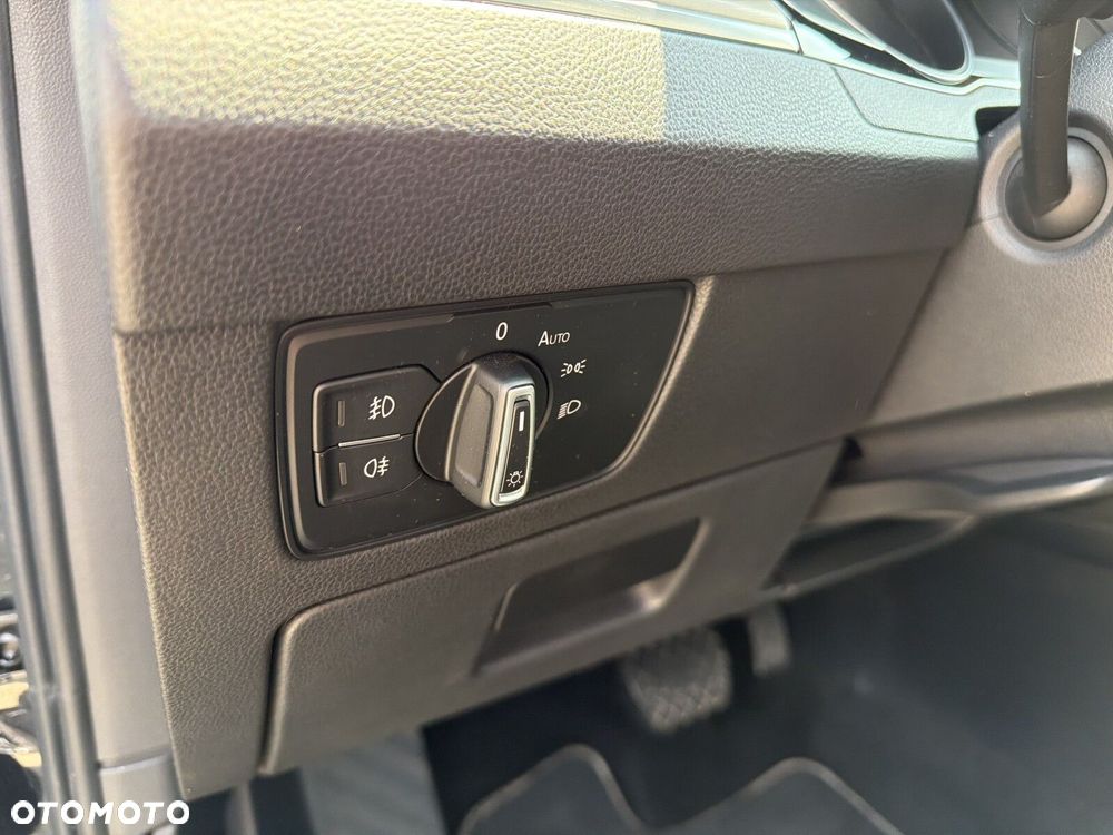 Volkswagen Passat 1.5 TSI EVO Elegance DSG - 23
