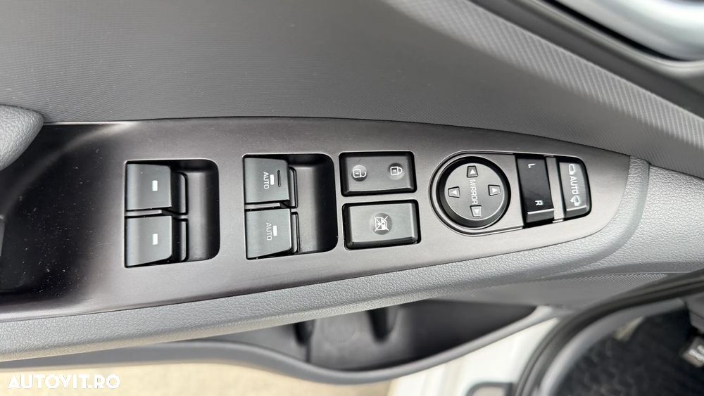 Hyundai IONIQ Hybrid 1.6 GDI Premium - 20