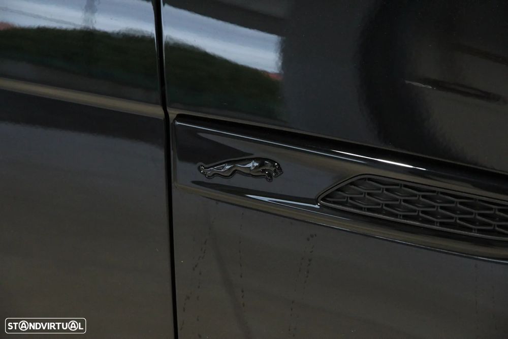 Jaguar F-Pace 2.0 P400e AWD R-Dynamic S - 3