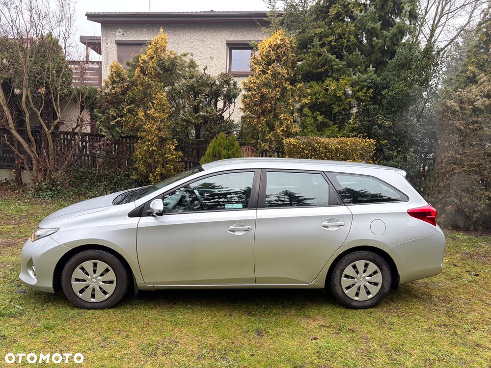 Toyota Auris 1.6 Dynamic - 2