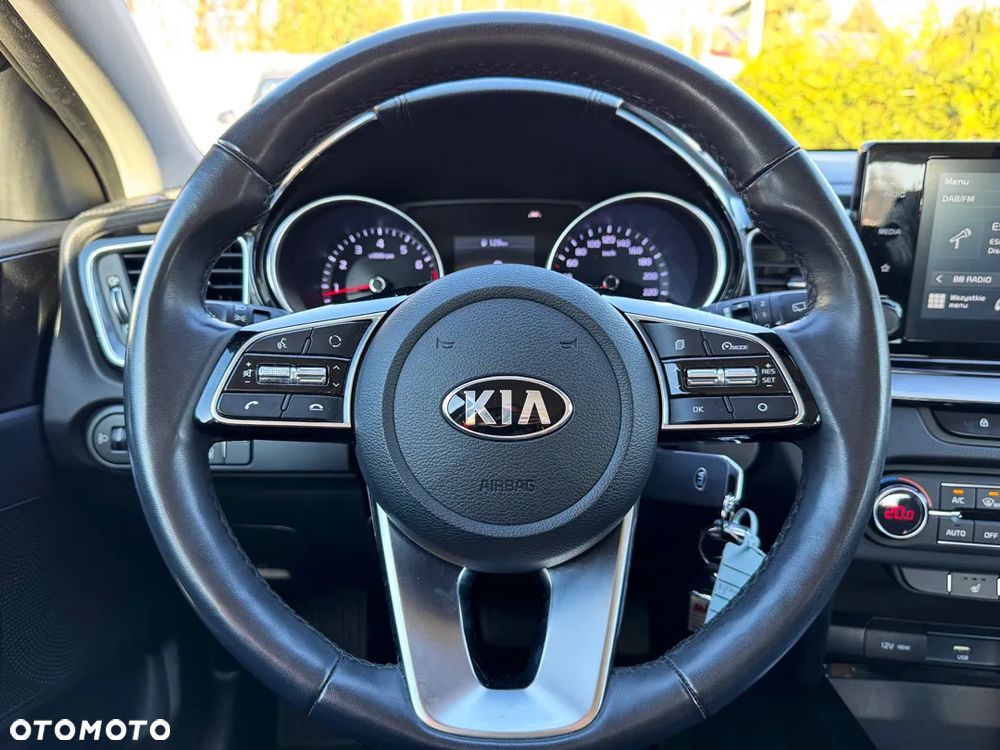 Kia Ceed 1.4 T-GDI DCT OPF Vision - 21