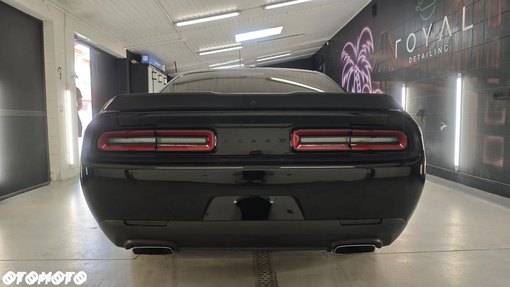 Dodge Challenger - 20