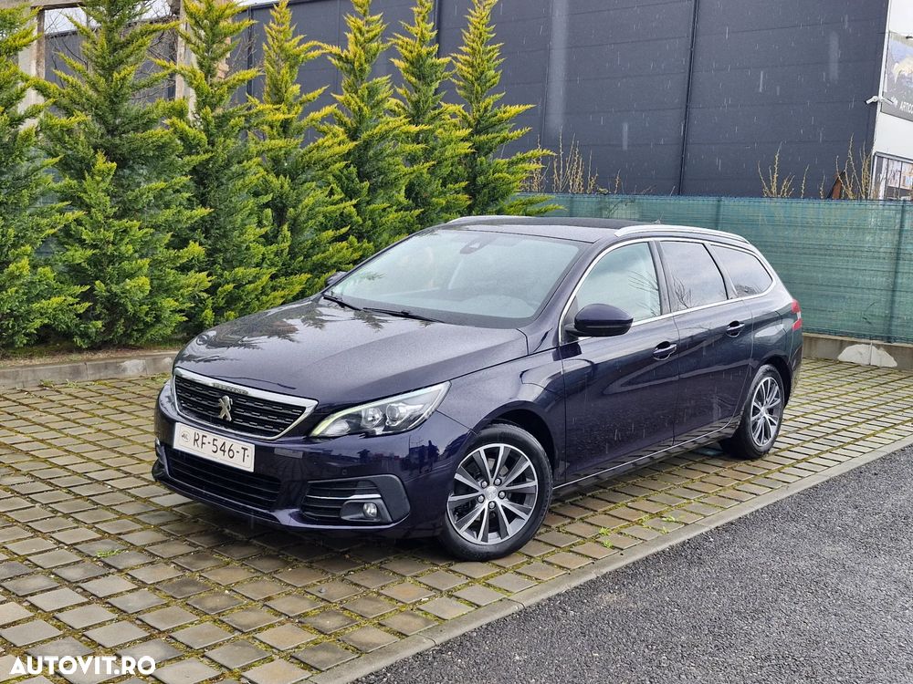 Peugeot 308 1.2 L PureTech Turbo Allure - 1
