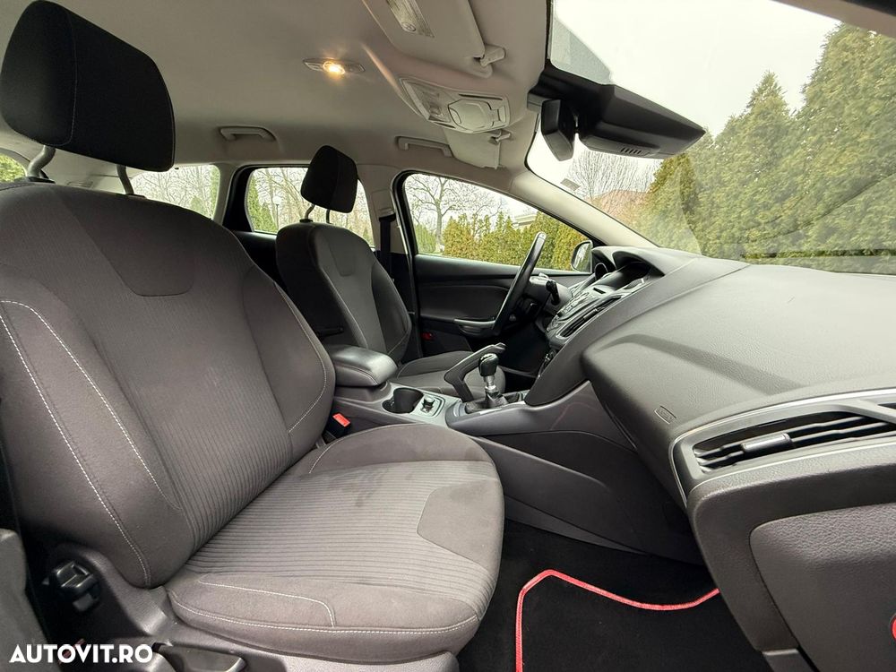 Ford Focus 2.0 TDCI DPF Titanium - 16