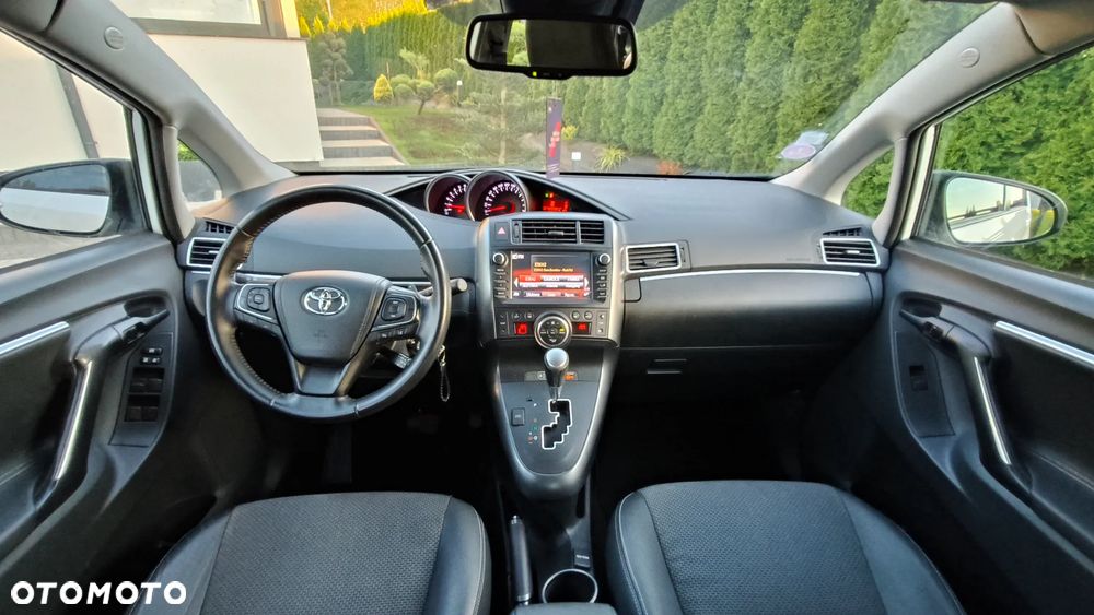 Toyota Verso 1.8 Multidrive Edition - 16