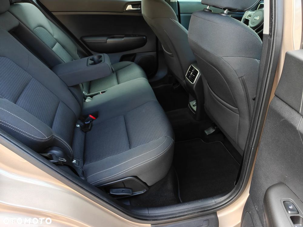 Kia Sportage 1.6 GDI Business Line 2WD - 21
