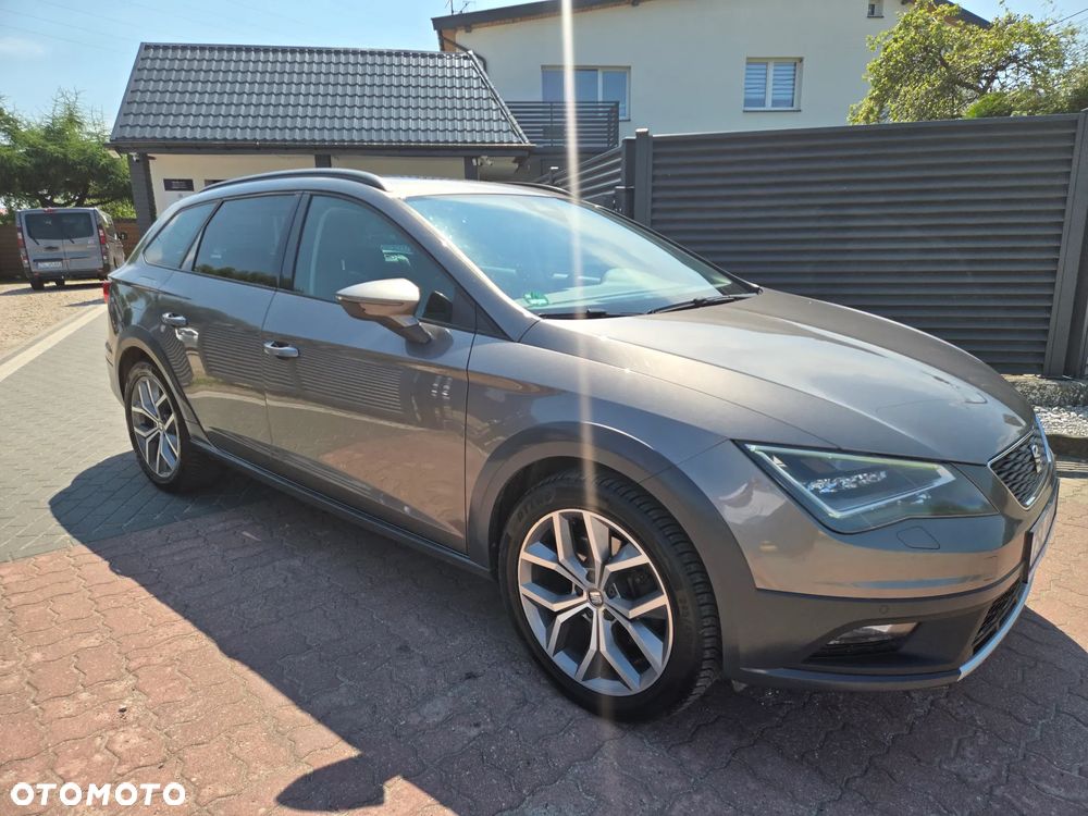 Seat Leon 2.0 TDI Xcellence S&S DSG - 2