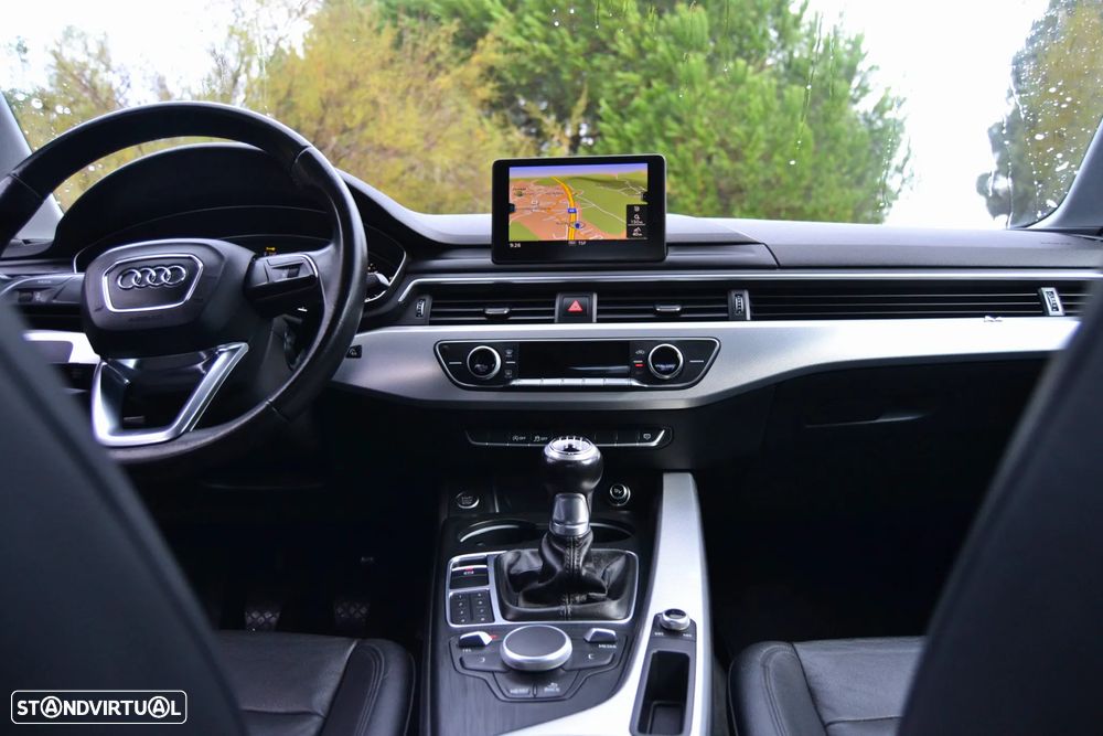 Audi A4 2.0 TDI Design - 17