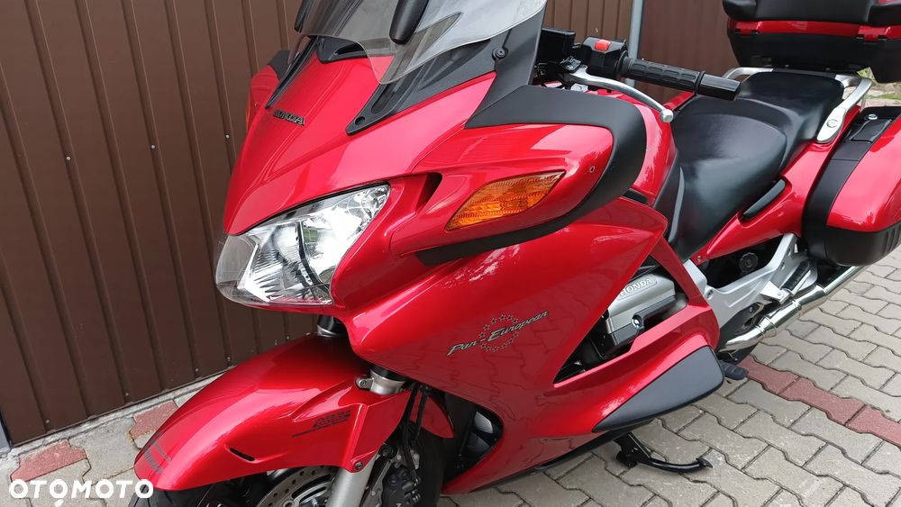 Honda ST - 13