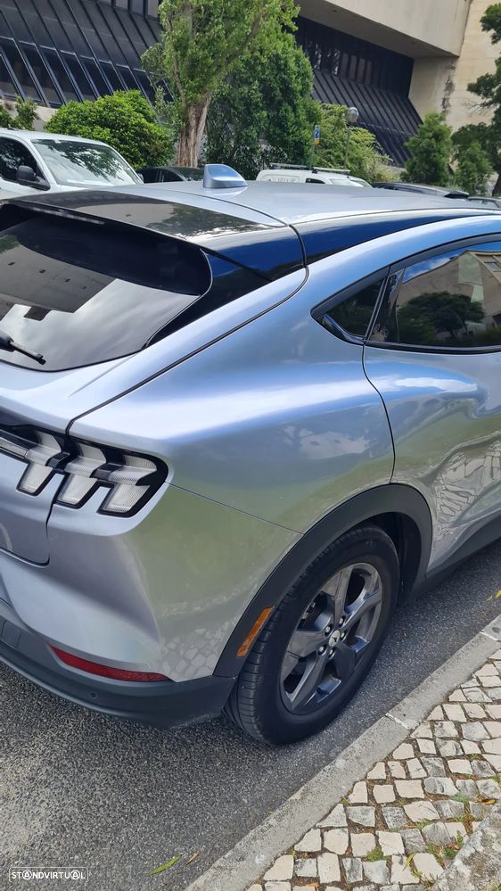 Ford Mustang Mach-E Alargada - 10