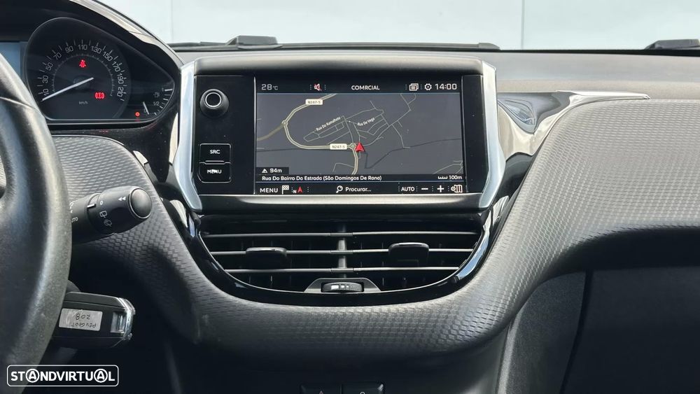 Peugeot 208 1.2 PureTech Signature - 21