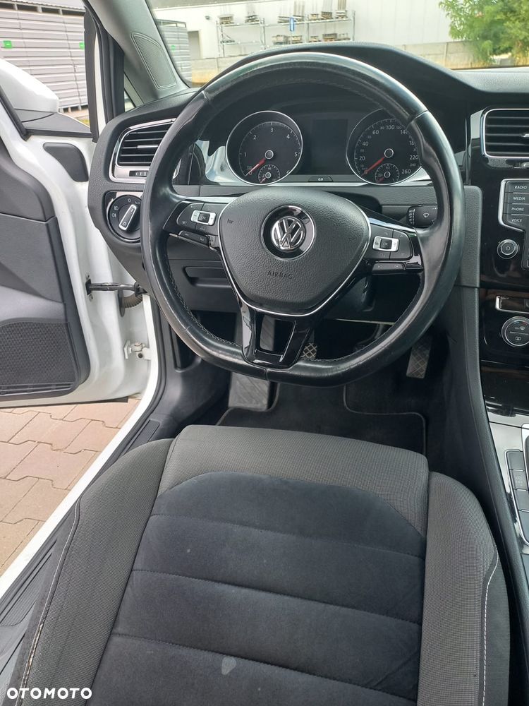 Volkswagen Golf Variant - 24