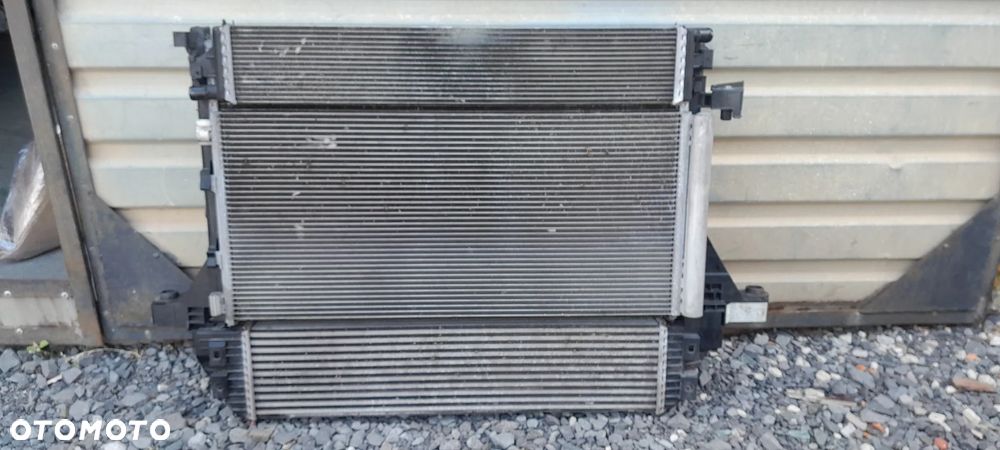 KOMPLET CHŁODNIC WENTYLATOR MASTER III LIFT IV 2.3DCI 2022 ROK - 1