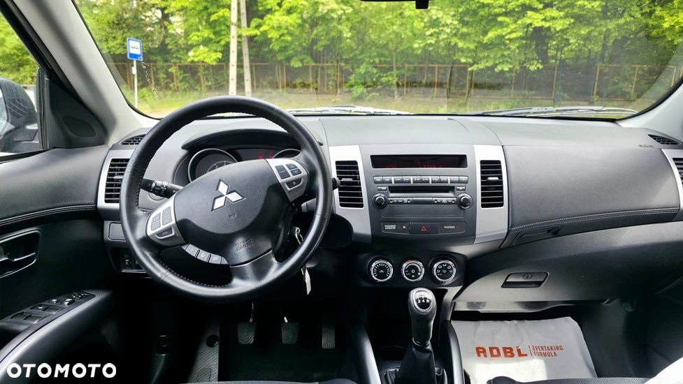 Mitsubishi Outlander 2.0 2WD Diamant Edition - 15