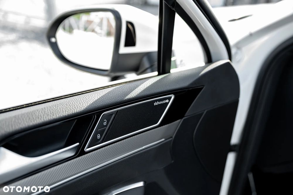 Volkswagen Passat Variant 2.0 TSI (BlueMotion Technology) 4Motion DSG Highline - 17