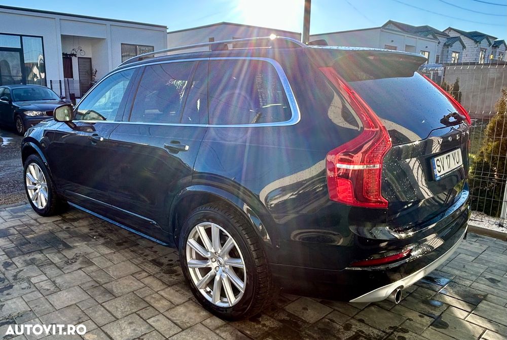 Volvo XC 90 D5 AWD Geartronic Momentum - 4