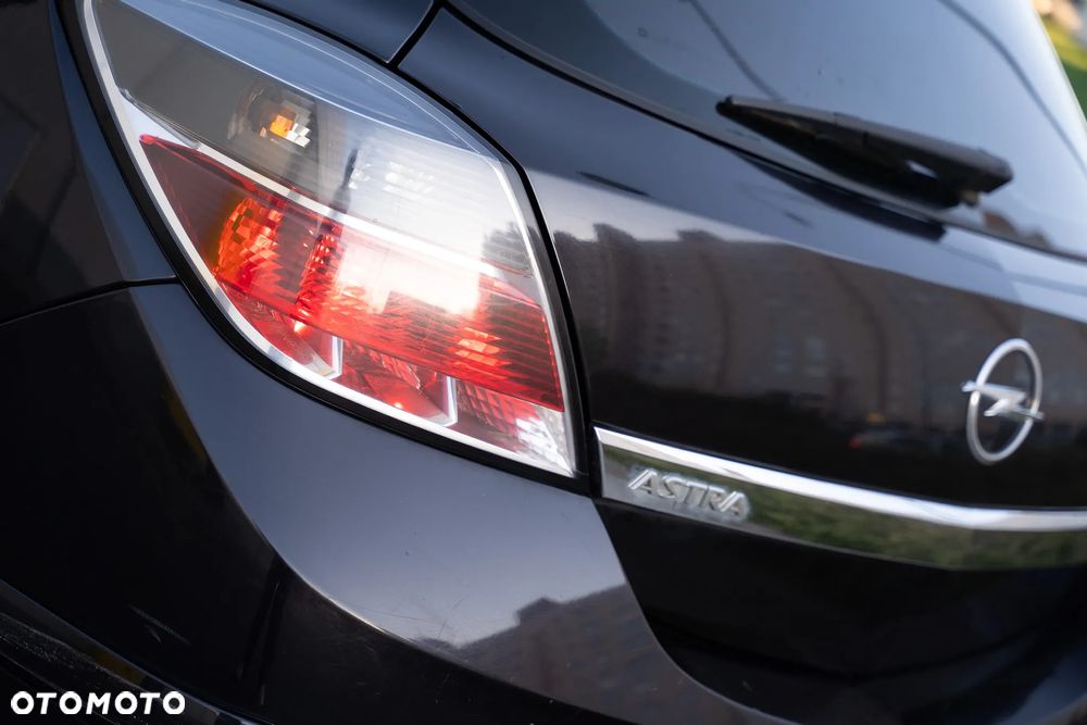 Opel Astra 1.6 Cosmo - 4