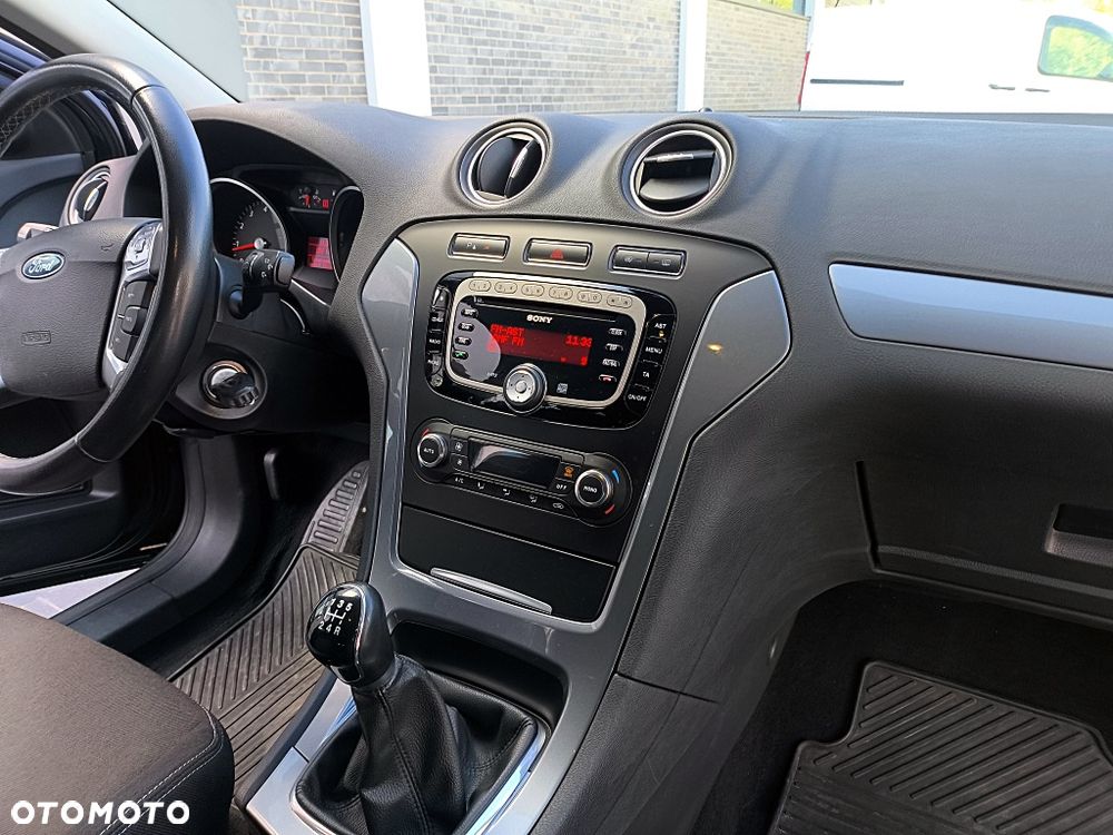 Ford Mondeo 2011 photo 5