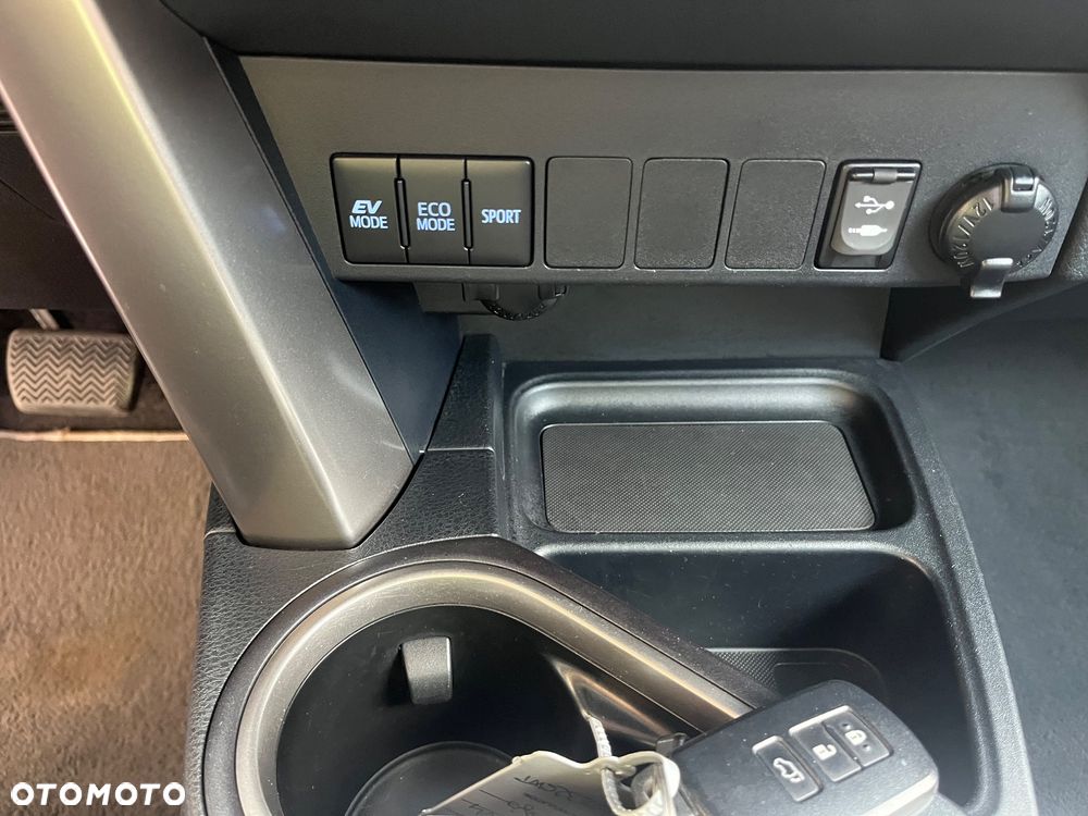 Toyota RAV4 - 34