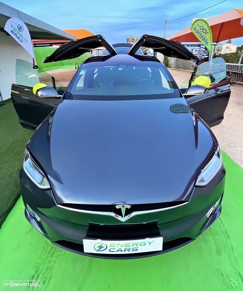 Tesla Model X 100D - 32