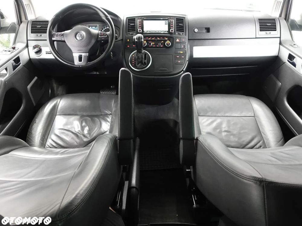 Volkswagen Multivan - 29