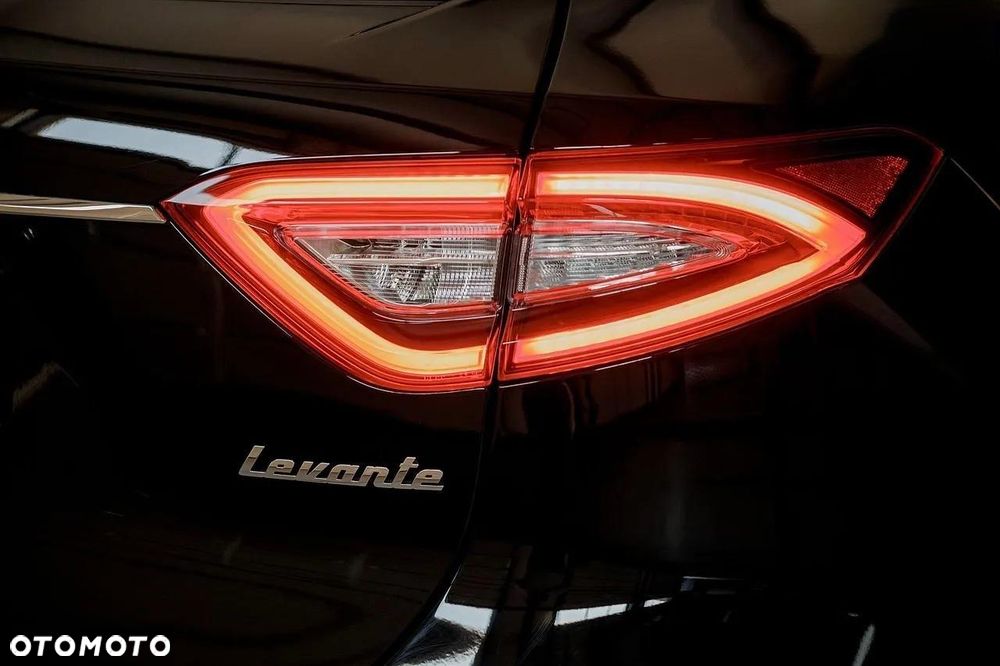 Maserati Levante Q4 GranSport - 10