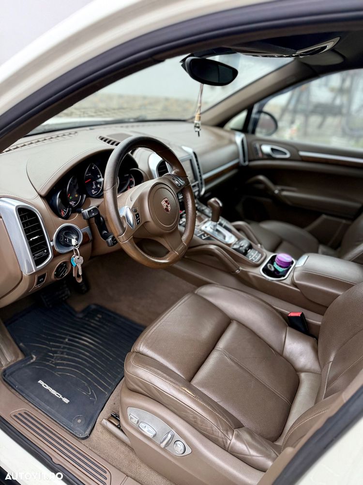 Porsche Cayenne Diesel Platinum Edition - 22