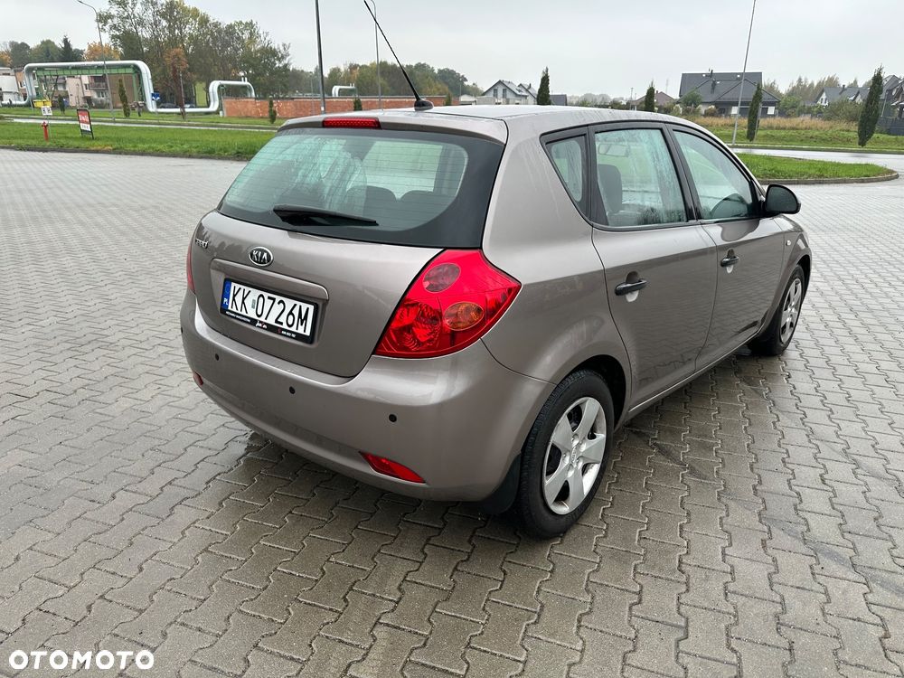 Kia Ceed Cee'd 1.4 Comfort - 6