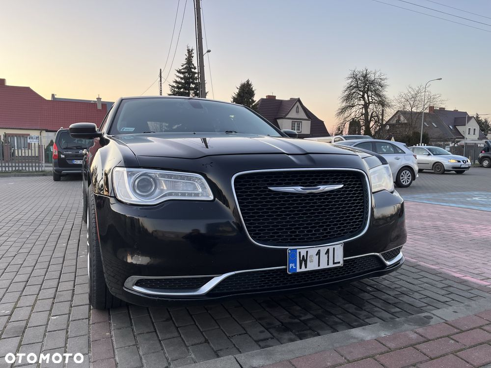 Chrysler 300 2015 photo 3