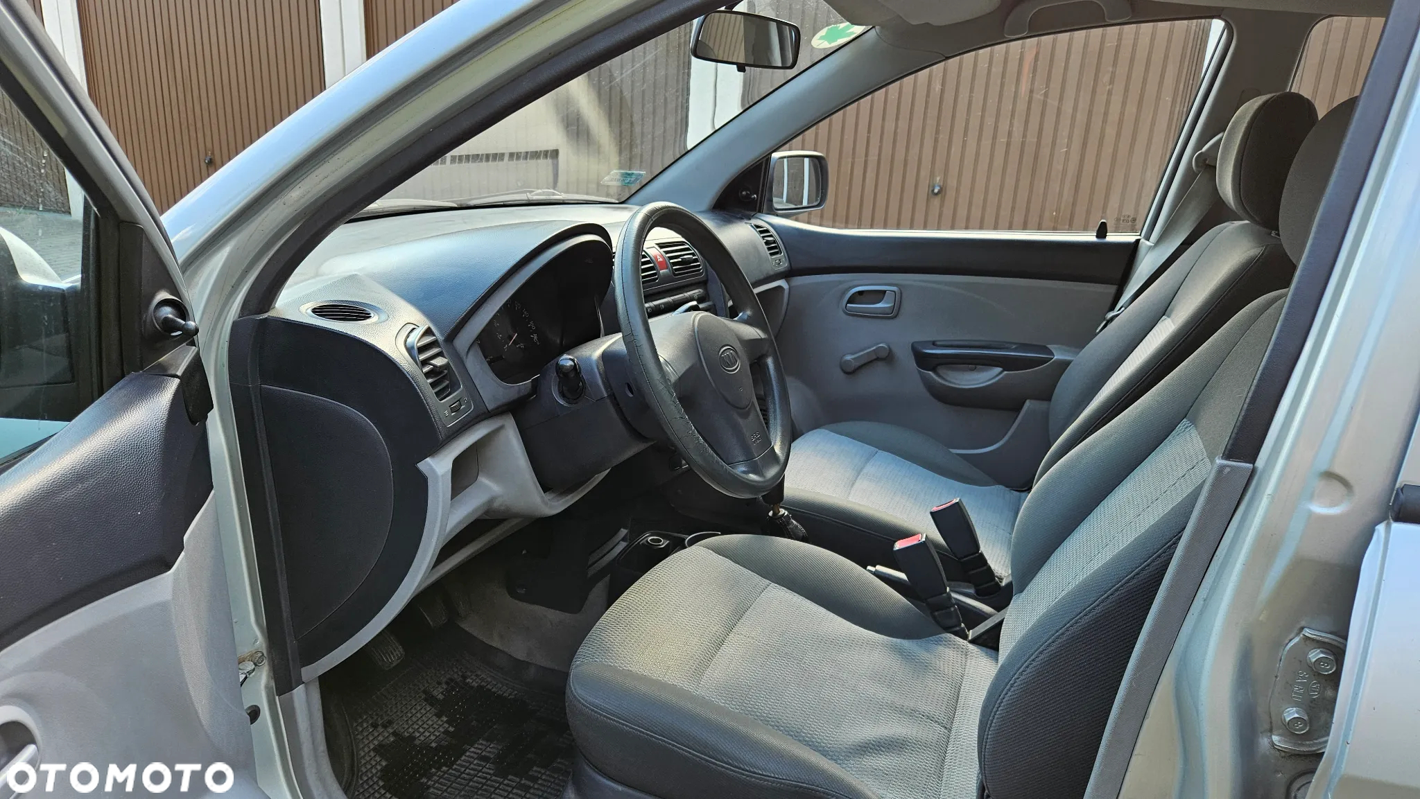 Kia Picanto - 10