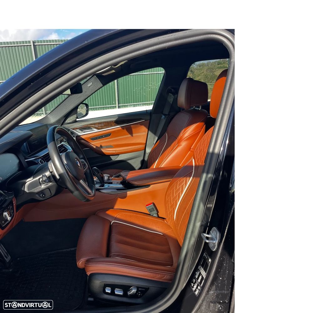 BMW M550d xDrive Auto - 12