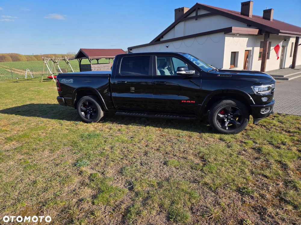 RAM 1500 5.7 Crew Cab Shortbed Bighorn Black - 4